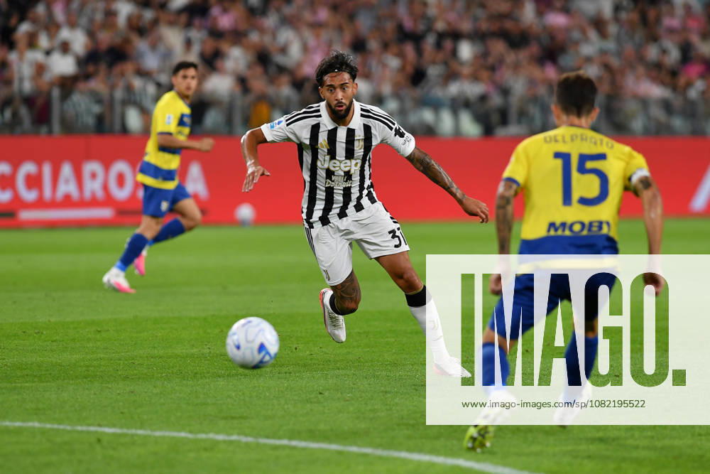 IPA87943063 - Nico Gonzalez of Juventus FC during the 2026 27 Serie A match between Juventus FC and Parma Calcio at Allianz Stadium on August 29, 2026, in Turin, Italy - Photo by Giuliano Marchisciano