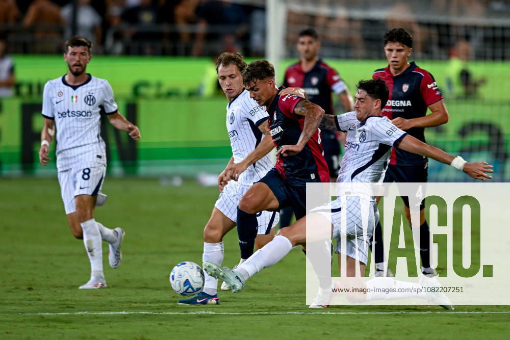 Cagliari s Daniel Maldini in action during the Serie A soccer match between Cagliari Calcio and F.C. Internazionale at the Unipol Domus in Cagliari, Sardinia - Sunday 30th august 2026. - Soccer