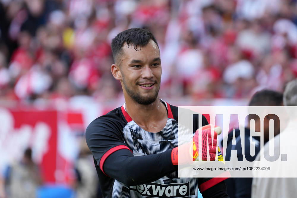 Mio Backhaus (SC Freiburg, 01) , Deutschland, Fussball, 1. Bundesliga, 1.Spieltag, 2026 2027, SC Freiburg vs. SV Werder Bremen, 30.08.2026, Europa-Park Stadion, Freiburg Freiburg Europa-Park Stadion Baden-Württemberg Deutschland
