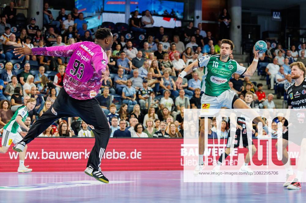 Handball - 1. Bundesliga OPEL HBL - Saison 2026 2027 - 02. Spieltag: HC Erlangen Metropolregion Nürnberg HCE - TSV Hannover-Burgdorf ( Die Recken ) - DaMa - - Rubens Pierre (93, HC Erlangen HCE ) Renars Uscins (10, TSV Hannover-Burgdorf )