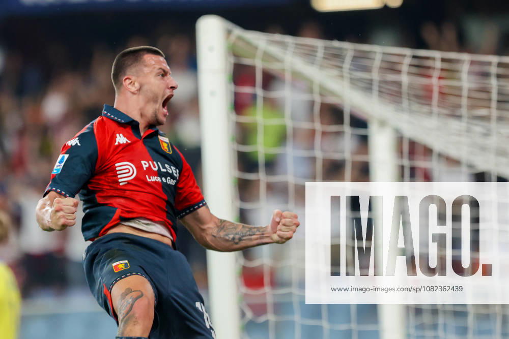 Genoas Milutin Osmajic celebrates after scoring a goal for his team during the Serie A soccer match between Genoa and Como at the Luigi Ferraris Stadium in Genoa, Italy - Friday, September 04, 2026. - Soccer .