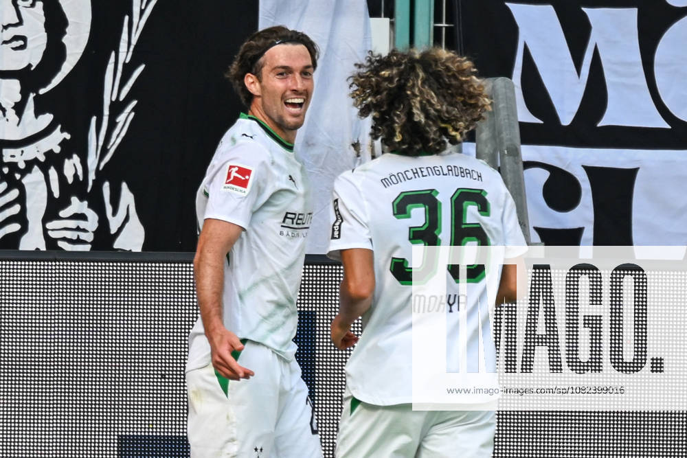 Joe Scally (Moenchengladbach 29) jubelt nach dem Tor zum 3:1 mit Wael Mohya (Moenchengladbach 36) 05.09.2026 ¢ Fussball ¢ Borussia Moenchengladbach vs SV Elversberg, Borussia-Park, Moenchengladbach, DFB DFL REGULATIONS PROHIBIT ANY USE OF PHOTOGRAPHS AS IMAGE SEQUENCES AND OR QUASI-VIDEO NRW Germany