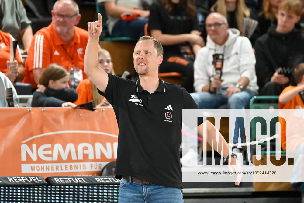 Christian Held (RASTA Vechta, Coach) gestikuliert RASTA Vechta vs. Bakken Bears, Testspiel, Saison 2026 2027, 05.09.2026, RASTA Vechta vs. Bakken Bears, Testspiel, Saison 2026 2027, 05.09.2026 Vechta