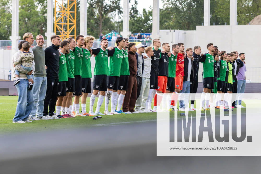 Die Spieler von SC Preussen Muenster jubeln nach Spielende ueber den 2:1 Sieg GER, SC Preussen Muenster vs. TSV Havelse, Fussball, 3. Liga, 4. Spieltag, Spielzeit 2026 2027, 05.09.2026 DFL Regulations prohibit any use of photographers as image sequences and or quasi-video. GER, SC Preussen Muenster vs. TSV Havelse, Fussball, 3. Liga, 4. Spieltag, Spielzeit 2026 2027, 05.09.2026 Muenster