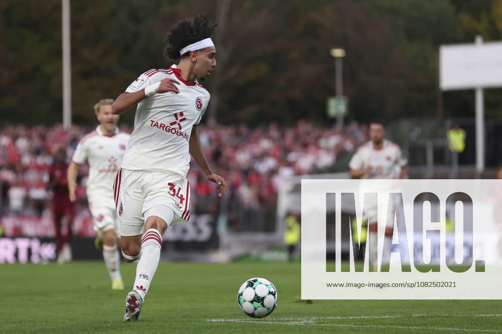 Anas Slimani (Fortuna Duesseldorf) in Aktion, am Ball, Einzelaktion waehrend des Spiels der 3. Liga zwischen SC Fortuna Koeln und Fortuna Duesseldorf, Suedstadion am 06. September 2026 in Koeln, Deutschland. (Foto von Oliver Kaelke DeFodi Images) +++ Anas Slimani (Fortuna Duesseldorf) controls the ball during the 3. Liga match between SC Fortuna Koeln and Fortuna Duesseldorf at Suedstadion on September 6, 2026 in Cologne, Germany. (Photo by Oliver Kaelke DeFodi Images) DFB DFL REGULATIONS PROHIBIT ANY USE OF PHOTOGRAPHS AS IMAGE SEQUENCES AND OR QUASI-VIDEO. (Photo by Oliver Kaelke DeFodi Images) -