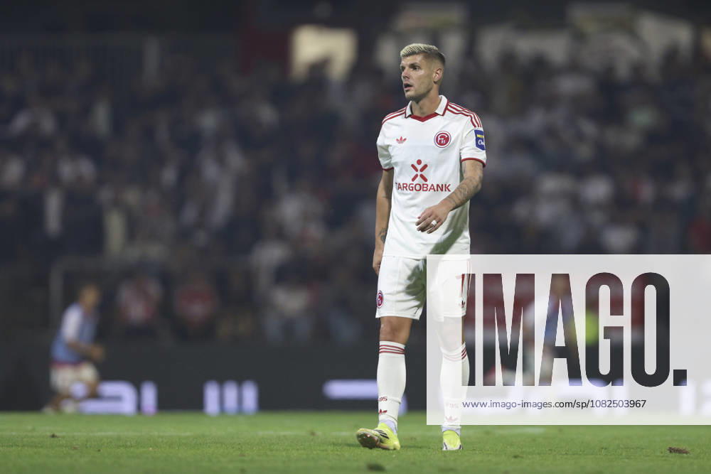 Erik Wekesser (Fortuna Duesseldorf) schaut waehrend des Spiels der 3. Liga zwischen SC Fortuna Koeln und Fortuna Duesseldorf, Suedstadion am 06. September 2026 in Koeln, Deutschland. (Foto von Oliver Kaelke DeFodi Images) +++ Erik Wekesser (Fortuna Duesseldorf) looks on during the 3. Liga match between SC Fortuna Koeln and Fortuna Duesseldorf at Suedstadion on September 6, 2026 in Cologne, Germany. (Photo by Oliver Kaelke DeFodi Images) DFB DFL REGULATIONS PROHIBIT ANY USE OF PHOTOGRAPHS AS IMAGE SEQUENCES AND OR QUASI-VIDEO. (Photo by Oliver Kaelke DeFodi Images) -