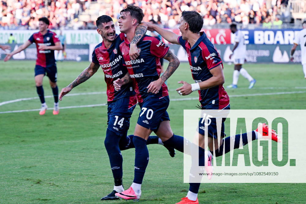 Cagliari s Daniel Maldini celebrates after scoring the goal for 1-0 during the Serie A soccer match between Cagliari Calcio and Lecce at the Unipol Domus in Cagliari, Sardinia - Monday 7th september 2026. - Soccer