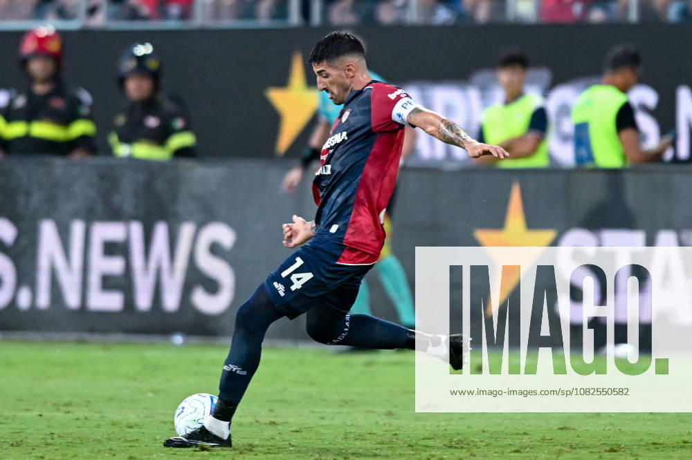 Cagliari s Alessandro Deiola in action during the Serie A soccer match between Cagliari Calcio and Lecce at the Unipol Domus in Cagliari, Sardinia - Monday 7th september 2026. - Soccer