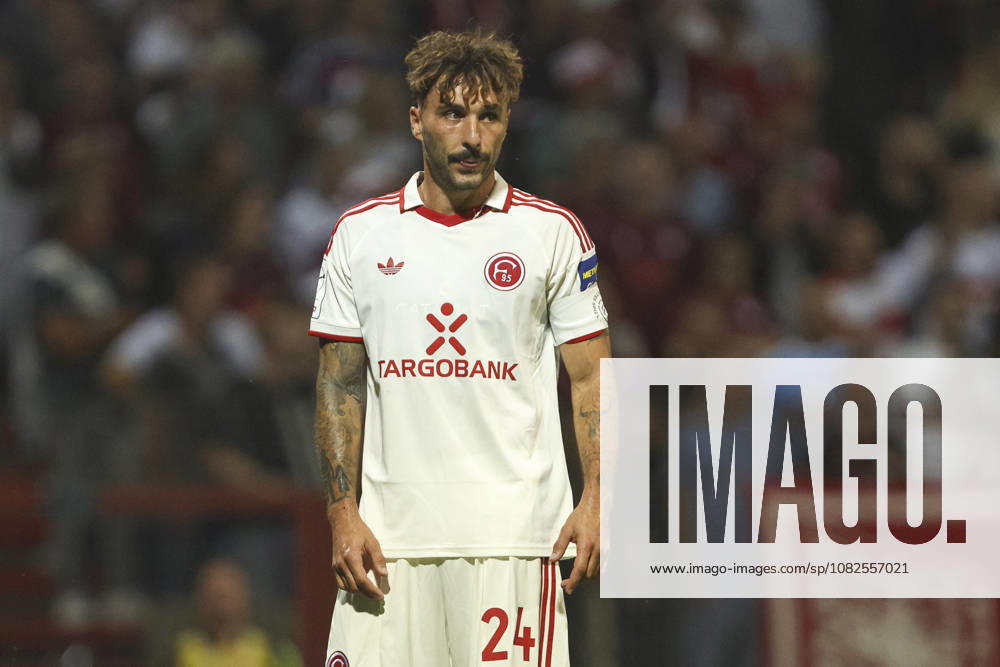 Fabian Schleusener (Fortuna Duesseldorf) ist enttaeuscht waehrend des Spiels der 3. Liga zwischen SC Fortuna Koeln und Fortuna Duesseldorf, Suedstadion am 06. September 2026 in Koeln, Deutschland. (Foto von Oliver Kaelke DeFodi Images) +++ Fabian Schleusener (Fortuna Duesseldorf) looks dejected during the 3. Liga match between SC Fortuna Koeln and Fortuna Duesseldorf at Suedstadion on September 6, 2026 in Cologne, Germany. (Photo by Oliver Kaelke DeFodi Images) DFB DFL REGULATIONS PROHIBIT ANY USE OF PHOTOGRAPHS AS IMAGE SEQUENCES AND OR QUASI-VIDEO. (Photo by Oliver Kaelke DeFodi Images) -