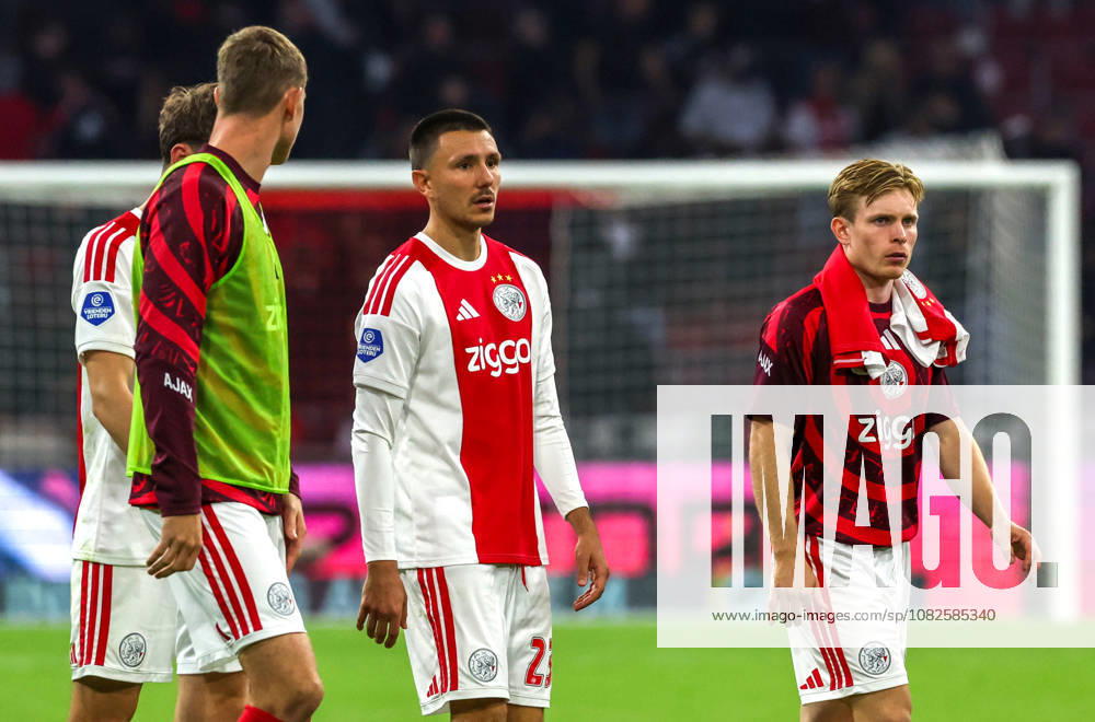 AMSTERDAM - AFC Ajax Amsterdam forward Steven Berghuis and AFC Ajax Amsterdam forward Oliver Edvardsen after the Vriendenloterij Eredivisie match between Ajax and PSV at Johan Cruijff ArenA on 5 september 2026 in Amsterdam, Nederland. PETER LOUS EYE4IMAGES DeFodi Images -