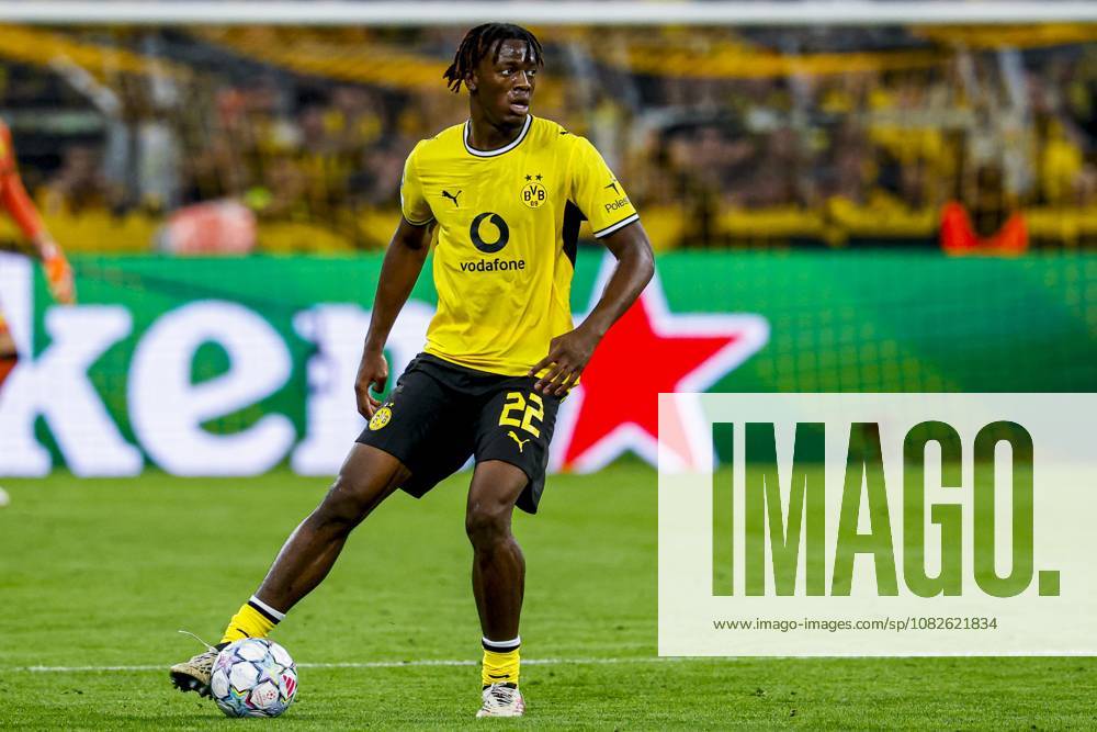 DORTMUND - Joane Gadou of Borussia Dortmund dribbles with the ball during the UEFA Champions League match between Borussia Dortmund and Villarreal CF at Signal Iduna Park on 08 September 2026 in Dortmund, Germany. MARCEL TER BALS ANP UEFA Champions League 2026 27 ANPxSportx xMarcelxterxBalsxIVx 567684017 originalFilename: 567684017