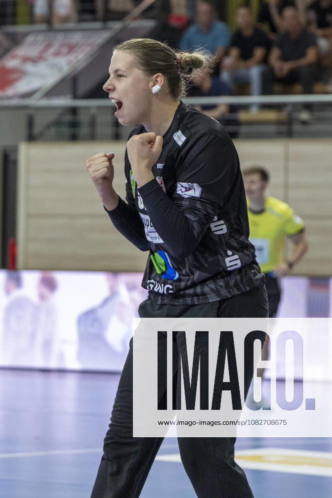 Alsco Handball Bundesliga Frauen, Saison 2026 2027 SV Union Halle-Neustadt vs.HSG Blomberg-Lippe Halle, Deutschland 09.September 2026: Im Bild:Torhueterin Lena Schmied (Halle) Jubel, Freude, Emotion Halle Saale SWH Arena Sachsen-Anhalt Deutschland