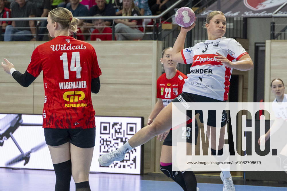 Alsco Handball Bundesliga Frauen, Saison 2026 2027 SV Union Halle-Neustadt vs.HSG Blomberg-Lippe Halle, Deutschland 09.September 2026: Im Bild:v.li.Tina Wagenlader (Halle) und Laura Rüffieux (Blomberg) Halle Saale SWH Arena Sachsen-Anhalt Deutschland