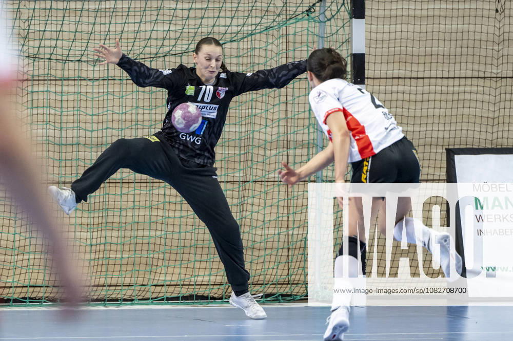 Alsco Handball Bundesliga Frauen, Saison 2026 2027 SV Union Halle-Neustadt vs.HSG Blomberg-Lippe Halle, Deutschland 09.September 2026: Im Bild:v.li.Torhueterin Nicola Czaja (Halle) und Nuria Bucher (Blomberg) Halle Saale SWH Arena Sachsen-Anhalt Deutschland