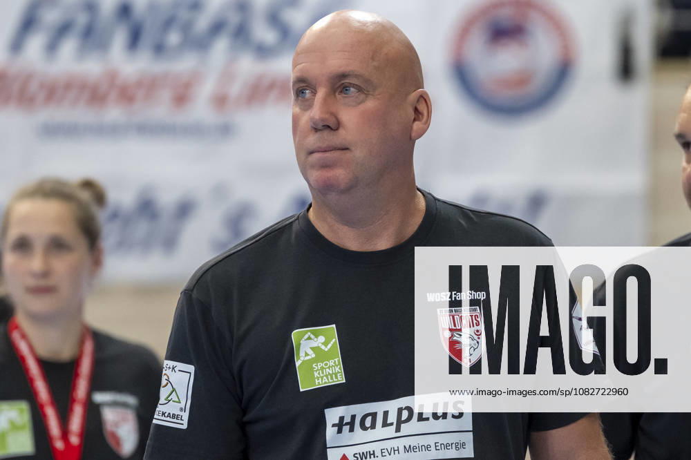 Alsco Handball Bundesliga Frauen, Saison 2026 2027 SV Union Halle-Neustadt vs.HSG Blomberg-Lippe Halle, Deutschland 09.September 2026: Im Bild:Trainer Pether Krautmeyer (Halle) Halle Saale SWH Arena Sachsen-Anhalt Deutschland