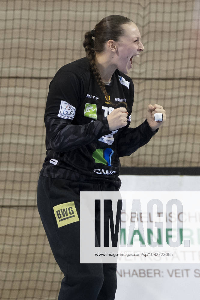 Alsco Handball Bundesliga Frauen, Saison 2026 2027 SV Union Halle-Neustadt vs.HSG Blomberg-Lippe Halle, Deutschland 09.September 2026: Im Bild:Torhueterin Nicola Czaja (Halle) Gestik, Geste, gestikuliert, Halle Saale SWH Arena Sachsen-Anhalt Deutschland