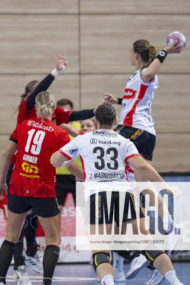 Alsco Handball Bundesliga Frauen, Saison 2026 2027 SV Union Halle-Neustadt vs.HSG Blomberg-Lippe Halle, Deutschland 09.September 2026: Im Bild:v.li.Lea Gruber (Halle), Elin Magnusdottir (Blomberg) und Isabelle Axmann (Blomberg) Halle Saale SWH Arena Sachsen-Anhalt Deutschland