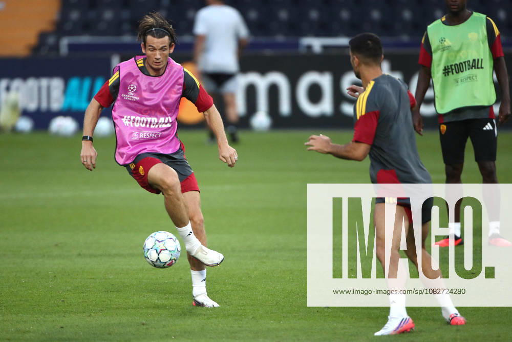SOCCER - UEFA Champions League - AS Roma - press conference, PK, Pressekonferenz Photo by IPA ABACAPRESS.COM88327207 - September 9, 2026 Champions League: Roma Press Conference and Training Sessions in Istanbul. Pictured: De Roon (Photo by Gino Mancini) Istanbul Turkey