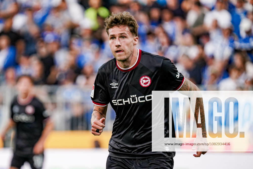 Deutschland: Fussball Saison 2026 2027 , 2. Bundesliga , 5. Spieltag , SV Darmstadt 98 vs. Arminia Bielefeld - Merck-Stadion am Böllenfalltor (Darmstadt) : Joel Grodowski (Arminia Bielefeld, 11) Mimik, Gesichtsausdruck, Emotion Darmstadt Merck-Stadion am Böllenfalltor Deutschland Germany