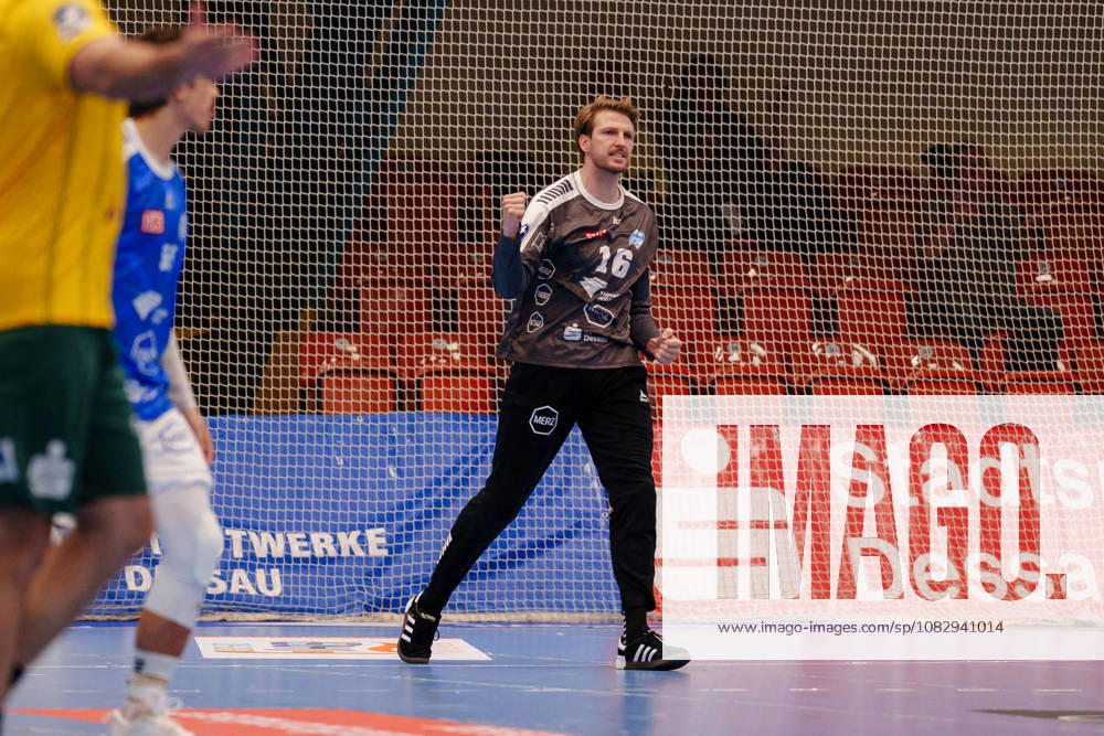2. Handball-Bundesliga - 3. Spieltag: Dessau-Roßlauer HV 06 - VfL Eintracht Hagen Philip Ambrosius (Dessau-Roßlauer HV 06, 16) ballt die Faust am 11.09.2026 in der Anhalt-Arena, Dessau-Roßlau (Sachsen-Anhalt) Dessau-Roßlau Anhalt-Arena Sachsen-Anhalt Deutschland