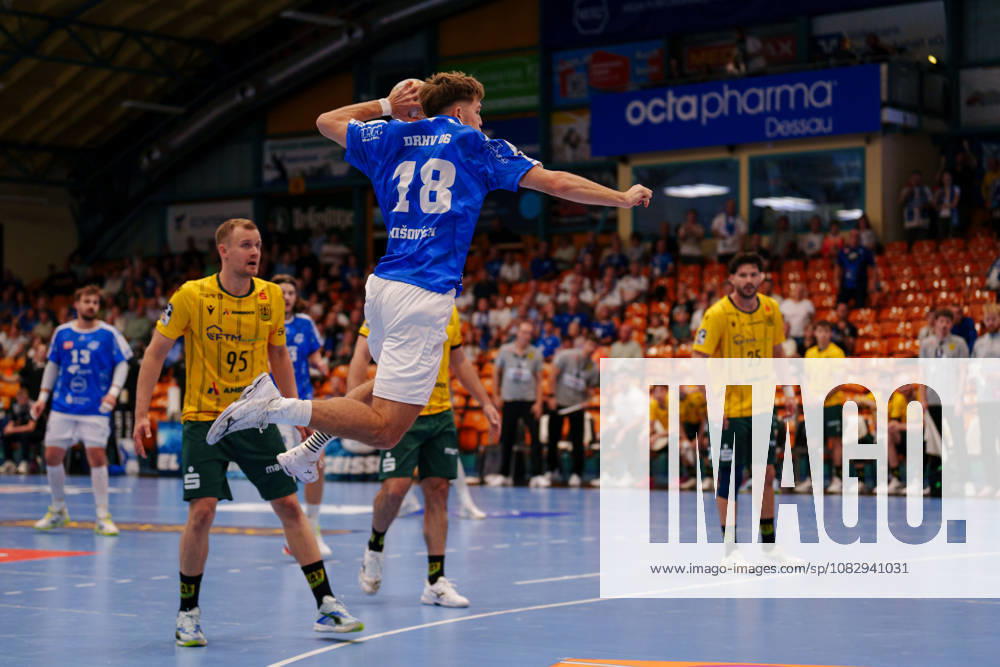 2. Handball-Bundesliga - 3. Spieltag: Dessau-Roßlauer HV 06 - VfL Eintracht Hagen David Misovych (Dessau-Roßlauer HV 06, 18) beim Sprungwurf am 11.09.2026 in der Anhalt-Arena, Dessau-Roßlau (Sachsen-Anhalt) Dessau-Roßlau Anhalt-Arena Sachsen-Anhalt Deutschland