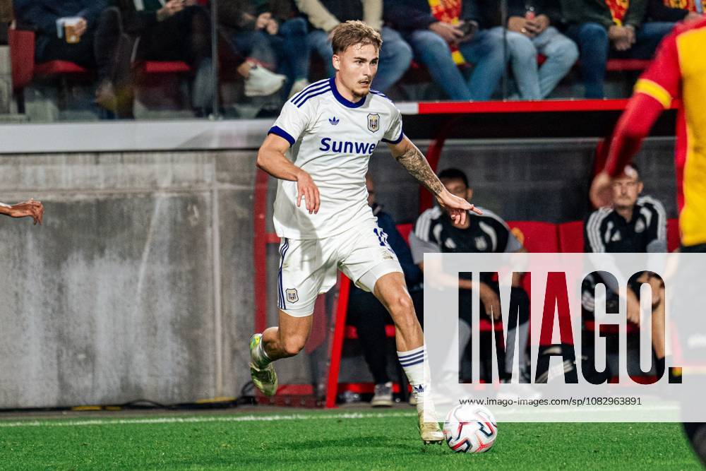 Anderlecht s Marten Winkler pictured during a soccer match between KV Mechelen and RSC Anderlecht, Friday 11 September 2026 in Mechelen, on day 5 of the 2026-2027 Jupiler Pro League first division of the Belgian championship. EMILExWINDAL x186018999x