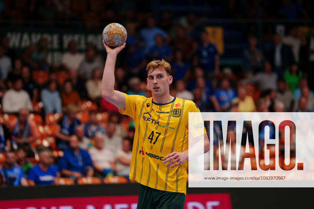 2. Handball-Bundesliga - 3. Spieltag: Dessau-Roßlauer HV 06 - VfL Eintracht Hagen Dustin Kraus (VfL Eintracht Hagen, 47) beim Anspiel am 11.09.2026 in der Anhalt-Arena, Dessau-Roßlau (Sachsen-Anhalt) Dessau-Roßlau Anhalt-Arena Sachsen-Anhalt Deutschland