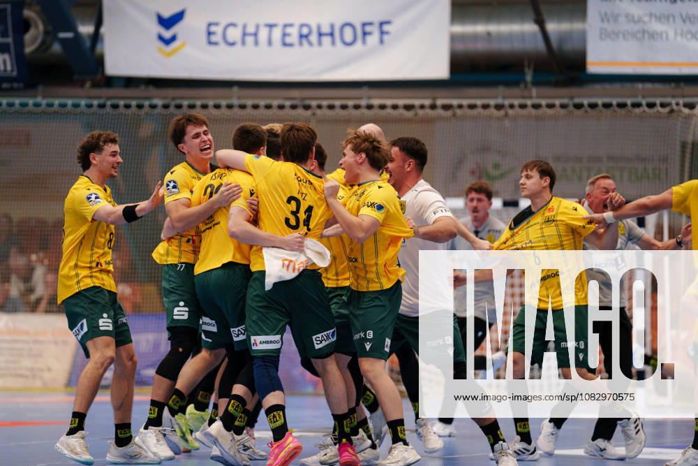2. Handball-Bundesliga - 3. Spieltag: Dessau-Roßlauer HV 06 - VfL Eintracht Hagen jubelt nach dem Sieg der VfL Eintracht Hagen am 11.09.2026 in der Anhalt-Arena, Dessau-Roßlau (Sachsen-Anhalt) Dessau-Roßlau Anhalt-Arena Sachsen-Anhalt Deutschland