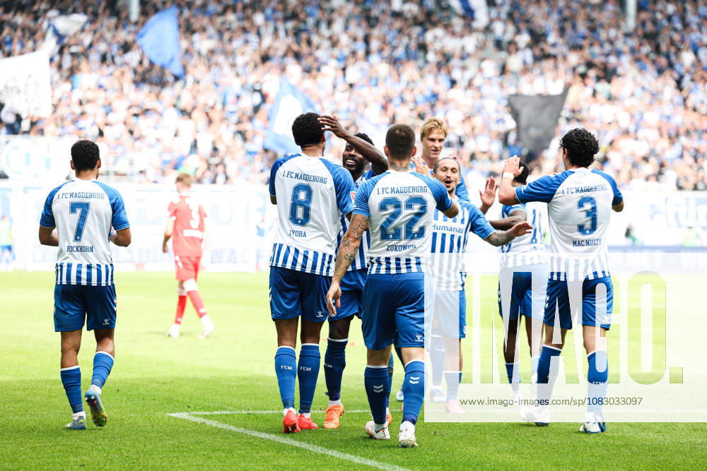Torjubel - Torschütze Emmanuel Iyoha (1. FC Magdeburg,8) trifft zum 3-0 - 2. Fußball Bundesliga Saison 2026-2027 1. FC Magdeburg vs 1. FC Kaiserslautern in der Avnet Arena in Magdeburg - Aktion,Fußball,Mann,Männer,Deutschland