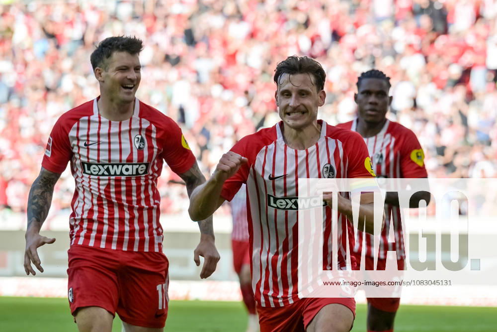 Jubel zum Tor zum 5:0 durch Maximilian Eggestein (SC Freiburg, 08) mit Lukas Kuebler (SC Freiburg, 17) GER, SC Freiburg vs Bor. Moenchengladbach, Fussball, Bundesliga, 3. Spieltag, Saison 2026 2027, 12.09.2026 DFL DFB REGULATIONS PROHIBIT ANY USE OF PHOTOGRAPHS AS IMAGE SEQUENCES AND OR QUASI-VIDEO GER, SC Freiburg vs Bor. Moenchengladbach, Fussball, Bundesliga, 3. Spieltag, Saison 2026 2027, 12.09.2026 Freiburg