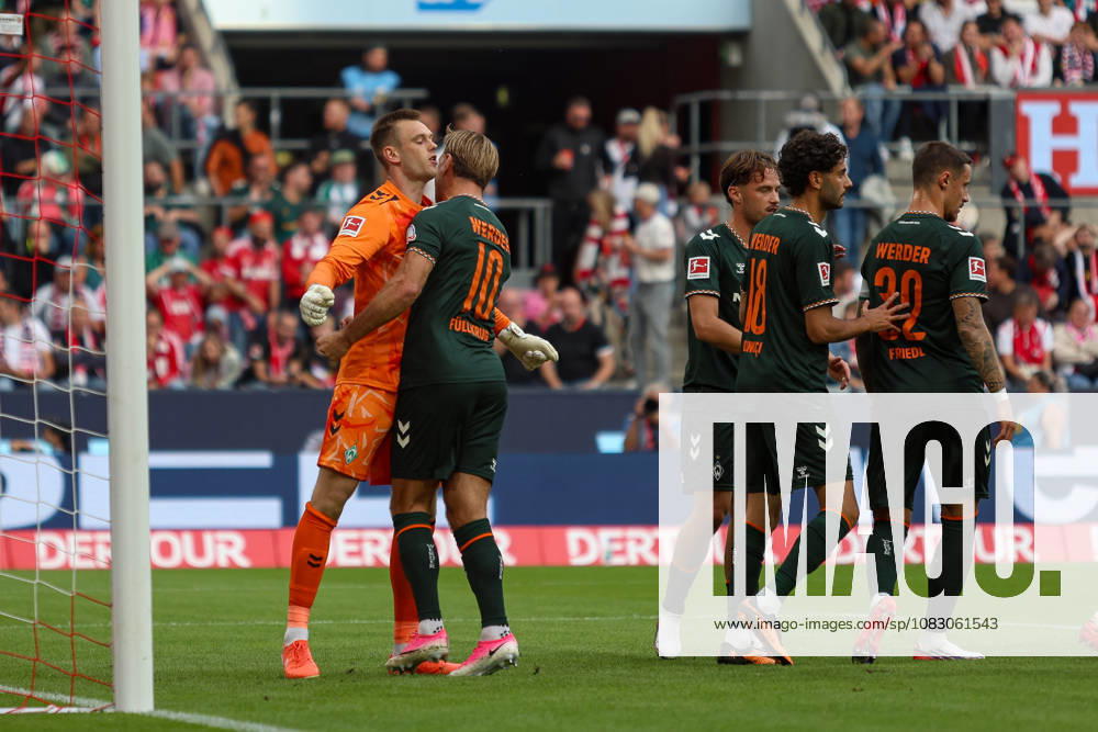 GER, Fussball, Herren, Bundesliga , 1. Bundesliga, Saison 2026 2027, 1. FC Köln - SV Werder Bremen Karl Hein (SVW) hält Elfmeter und jubeltbelt Niclas Füllkrug (SVW)