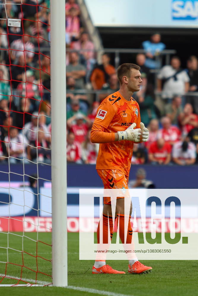 GER, Fussball, Herren, Bundesliga , 1. Bundesliga, Saison 2026 2027, 1. FC Köln - SV Werder Bremen Karl Hein (SVW) hält Elfmeter