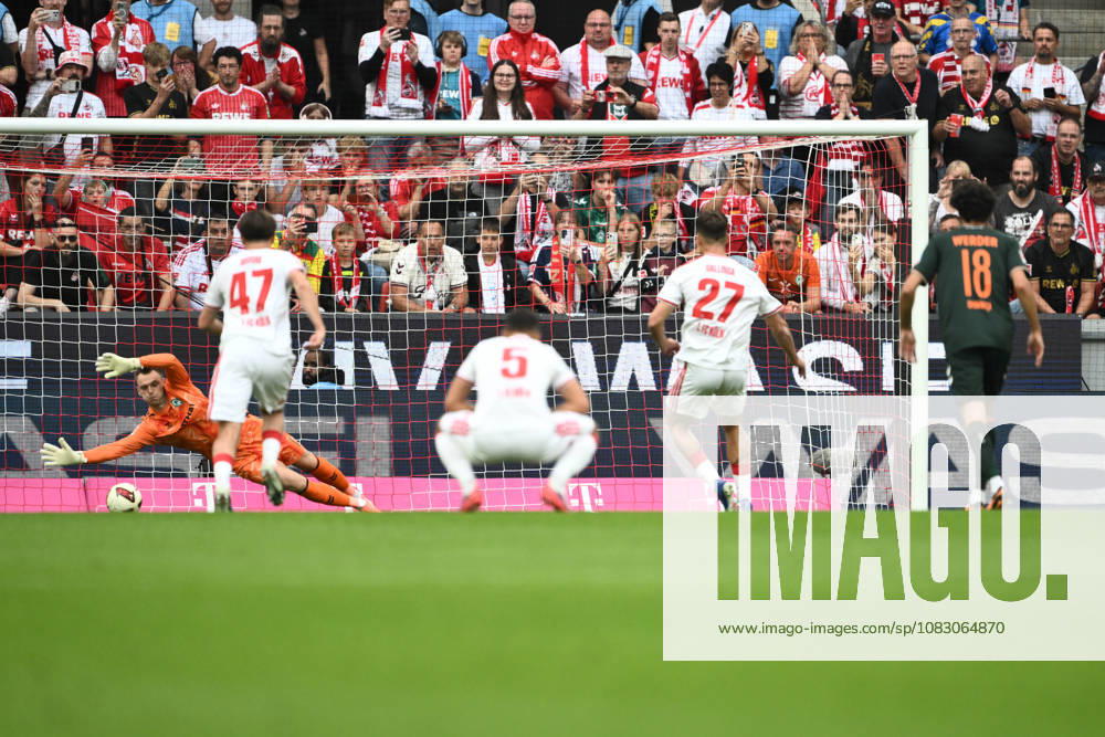GER, Fussball, Herren, 1. Bundesliga, Saison 2026 2027, 3. Spieltag, 1. FC Köln vs. SV Werder Bremen Karl Hein ( Werder Bremen, 01 ) hält den Elfmeter, davor Mikey Moore ( FC Köln, 47 ), Tom Krauß ( FC Köln, 05 ), Thijs Dallinga ( FC Köln, 27 ) DFB DFL regulations prohibit any use of photographs as image sequences and or quasi-video Köln Rhein-Energie Stadion NRW Deutschland