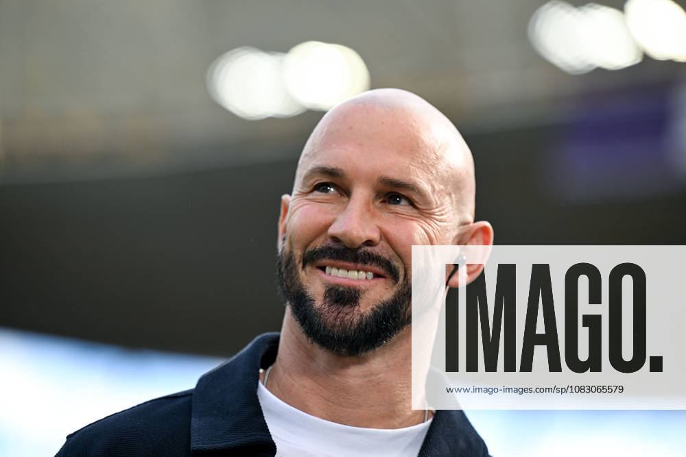 SNP Arena, Sinsheim, GER, 1.FBL, TSG Hoffenheim vs VfB Stuttgart , Trainer Christian Ilzer (Hoffenheim) DFL regulations prohibit any use of photographs as image sequences and or quasi-video. (Photo by Hasan Bratic DeFodi Images) -