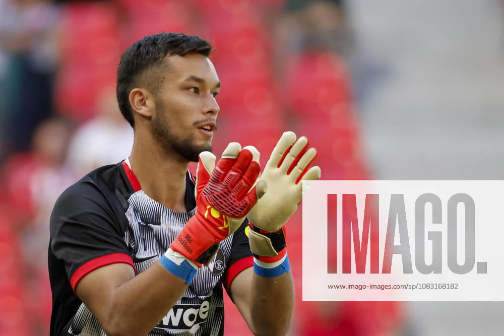 Mio Backhaus (SC Freiburg, 01) , Deutschland, Fussball, 1. Bundesliga, 3.Spieltag, 2026 2027, SC Freiburg vs. Borussia Mönchengladbach, 12.09.2026, Freiburg im Breisgau Europa-Park Stadion Deutschland