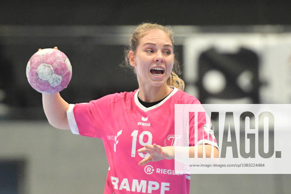 Johanna Farkas (TusSies Metzingen) gibt Anweisungen. GER, BSV Sachsen Zwickau vs. TusSies Metzingen, Handball, Bundesliga, Frauen, Alsco HBF, 3. Spieltag, Saison 2026 2027, 13.09.2026 GER, BSV Sachsen Zwickau vs. TusSies Metzingen, Handball, Bundesliga, Frauen, Alsco HBF, 3. Spieltag, Saison 2026 2027, 13.09.2026 Zwickau