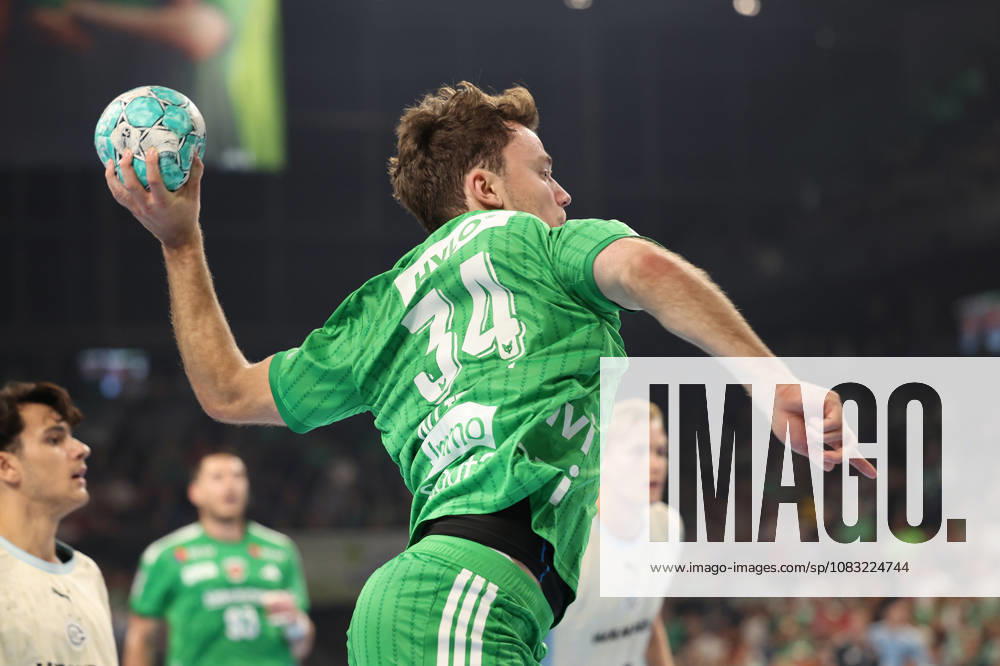 Handball, Opel HBL, Saison 2026 2027, 1.HBL, Füchse Berlin - VfL Gummersbach, Max-Schmeling-Halle: Hakun West av Teigum (Füchse Berlin 34) im Angriff Berlin Deutschkand