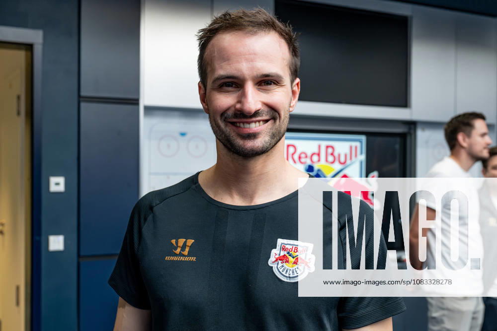Mathias Niederberger (Torwart, EHC Red Bull Muenchen, 35) GER, EHC Red Bull Muenchen, Eishockey, DEL, Open Locker Room, 14.09.2026. Foto: HMB Media Heike Feiner