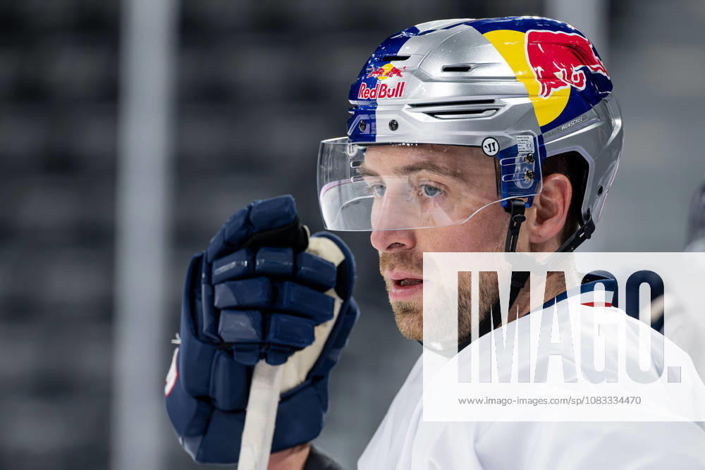 Maximilian Kastner (EHC Red Bull Muenchen, 93) Portrait Portraet GER, EHC Red Bull Muenchen, Eishockey, Trainingssession vor dem DEL-Saisonstart, 14.09.2026. Foto: HMB Media Heike Feiner
