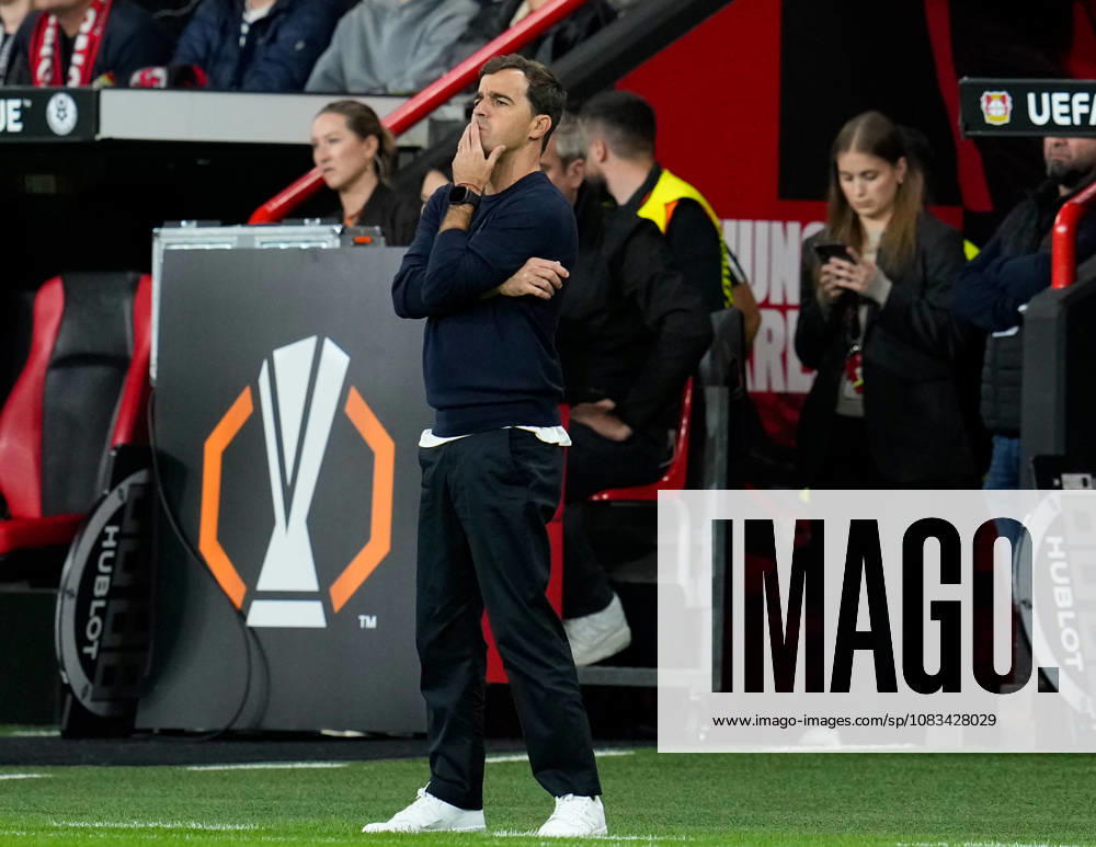 Carles Martinez (Bayer 04 Leverkusen, Cheftrainer) reagiert. GER, Bayer 04 Leverkusen vs NK Celje, UEFA Europa League, 1. Spieltag, Saison 2026 27, BayArena, Leverkusen, 16.09.2026 DFL REGULATIONS PROHIBIT ANY USE OF PHOTOGRAPHS AS IMAGE SEQUENCES AND OR QUASI-VIDEO Bayer 04 Leverkusen vs Celje, UEFA Europa League, 1. Spieltag, Saison 2026 27, 16.09.2026 Leverkusen