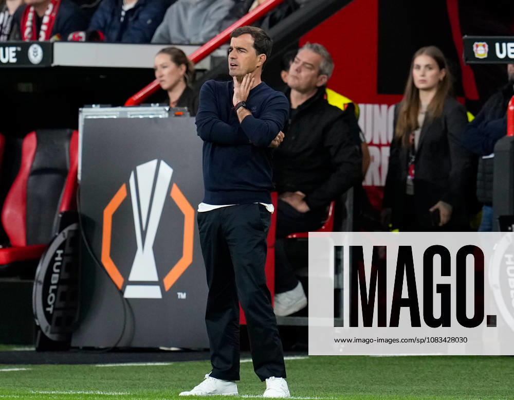 Carles Martinez (Bayer 04 Leverkusen, Cheftrainer) reagiert. GER, Bayer 04 Leverkusen vs NK Celje, UEFA Europa League, 1. Spieltag, Saison 2026 27, BayArena, Leverkusen, 16.09.2026 DFL REGULATIONS PROHIBIT ANY USE OF PHOTOGRAPHS AS IMAGE SEQUENCES AND OR QUASI-VIDEO Bayer 04 Leverkusen vs Celje, UEFA Europa League, 1. Spieltag, Saison 2026 27, 16.09.2026 Leverkusen