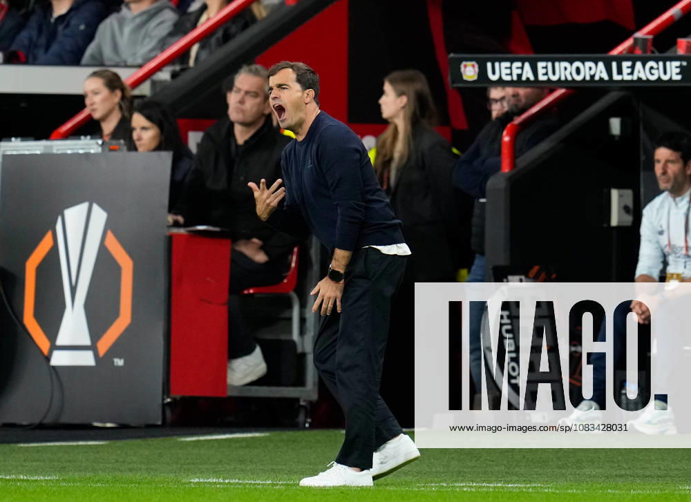 Carles Martinez (Bayer 04 Leverkusen, Cheftrainer) reagiert. GER, Bayer 04 Leverkusen vs NK Celje, UEFA Europa League, 1. Spieltag, Saison 2026 27, BayArena, Leverkusen, 16.09.2026 DFL REGULATIONS PROHIBIT ANY USE OF PHOTOGRAPHS AS IMAGE SEQUENCES AND OR QUASI-VIDEO Bayer 04 Leverkusen vs Celje, UEFA Europa League, 1. Spieltag, Saison 2026 27, 16.09.2026 Leverkusen