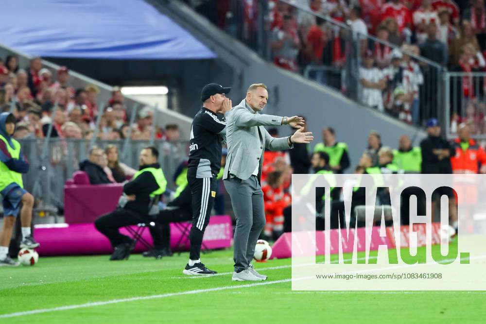 Mauro Lustrinelli (1. FC Union Berlin, Chef-Trainer) gestikuliert, mit Sebastian Boenig (1. FC Union Berlin, Co-Trainer), GER, FC Bayern Muenchen vs. 1. FC Union Berlin, Fussball, Bundesliga, 4. Spieltag, Saison 2026 2027, 18.09.2026, , GER, FC Bayern Muenchen vs. 1. FC Union Berlin, Fussball, Bundesliga, 4. Spieltag, Saison 2026 2027, 18.09.2026 Muenchen