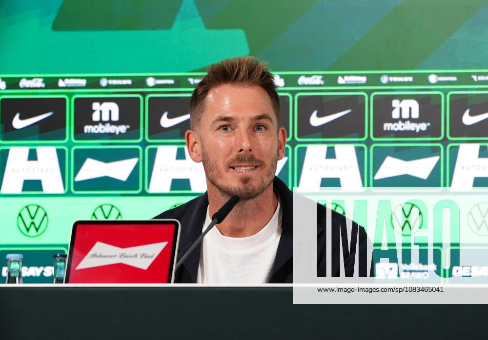 Tobias Strobl (VfL Wolfsburg, Cheftrainer) participates in a post-match press conference, PK, Pressekonferenz GER, VfL Wolfsburg vs SV Darmstadt 98, 2. Bundesliga, 6. Spieltag, Saison 2026-27, Volkswagen Arena, Wolfsburg, 18.09.2026 DFL REGULATIONS PROHIBIT ANY USE OF PHOTOGRAPHS AS IMAGE SEQUENCES AND OR QUASI-VIDEO VfL Wolfsburg vs SV Darmstadt 98, 2. Bundesliga, 6. Spieltag, Saison 2026-27, 18.09.2026 Wolfsburg