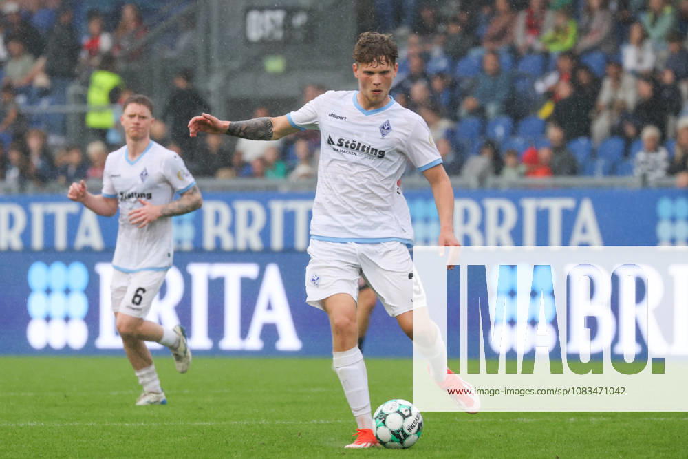 Moritz Malik Polte (SV Waldhof Mannheim, 3) Fussball: 3. Liga, 5. Spieltag, SV Wehen Wiesbaden vs. SV Waldhof Mannheim am 13.09.2026 in BRITA Arena (Wiesbaden), Deutschland BRITA Arena Wiesbaden Deutschland