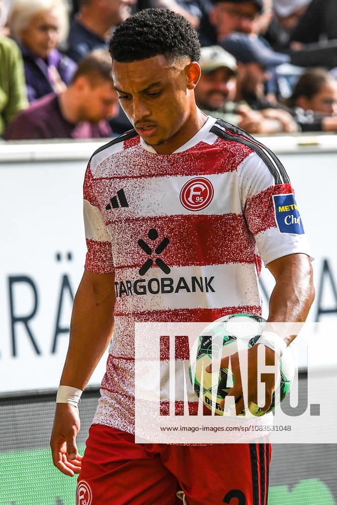 Steven van der Sloot (Fortuna Düsseldorf, 2), Einzelbild, Aktion, Action, 19.09.2026, Aachen (Deutschland), Fussball, 3. Liga, TSV Alemannia Aachen - Fortuna Düsseldorf, Fussball, 3. Liga, TSV Alemannia Aachen - Fortuna Düsseldorf, DFB DFL REGULATIONS PROHIBIT ANY USE OF PHOTOGRAPHS AS IMAGE SEQUENCES AND OR QUASI-VIDEO.