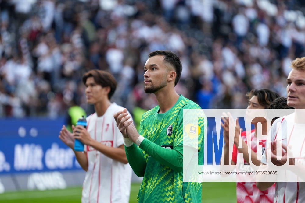 Mio Backhaus (SC Freiburg, 01) , Deutschland, Fussball, 1. Bundesliga, 4.Spieltag, 2026 2027, Eintracht Frankfurt vs. SC Freiburg, 19.09.2026, Deutsche Bank Park, Frankfurt Frankfurt Deutsche Bank Park Hessen Deutschland