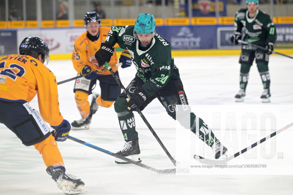 Cole Fonstad (Bietigheim Steelers, 24) am Puck Bietigheim Steelers vs. Lausitzer Fuechse, Eishockey, DEL 2, Saison 2026 2027, 20.09.2026 Bietigheim Steelers vs. Lausitzer Fuechse, Eishockey, DEL 2, Saison 2026 2027, 20.09.2026 Bietigheim