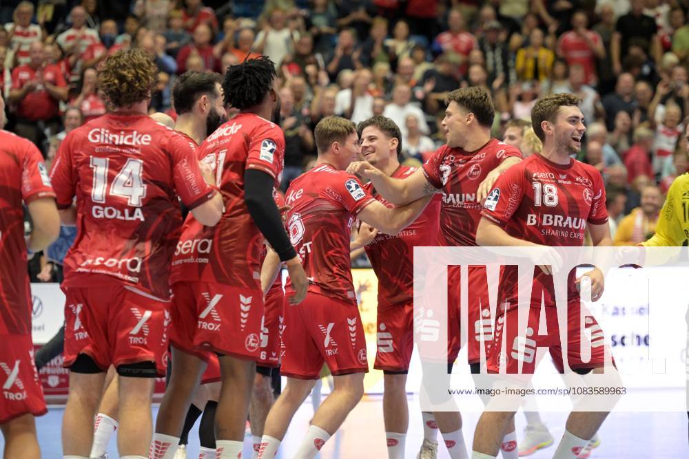 Jubel, Freude nach dem Sieg; Johannes Golla (MT Melsungen 14), Aaron Mensing (MT Melsungen 33) (M), Florian Drosten (MT Melsungen 18) (R) , GER, MT Melsungen - SC Magdeburg, Handball, 1. Bundesliga, 5. Spieltag, Saison 2026 2027, 20.09.2026, GER, MT Melsungen - SC Magdeburg, Handball, 1. Bundesliga, 5. Spieltag, Saison 2026 2027, 20.09.2026 Kassel