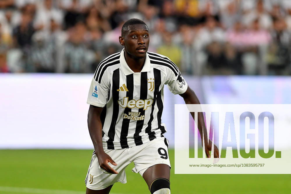 IPA88772215 - Randal Kolo Muani of Juventus FC during a 2026 27 Serie A match between Juventus FC and Atalanta BC at Allianz Stadium on September 20, 2026, in Turin, Italy — Photo by Giuliano Marchisciano